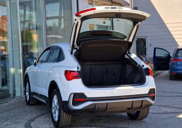 Audi Q3 Sportback cena 173100 przebieg: 10, rok produkcji 2024 z Wojcieszów małe 781